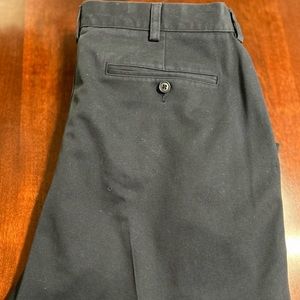 NEW L.L Bean Men’s Pants Classic Fit Navy  Size 36x 32  Cotton 212330 New 54.95